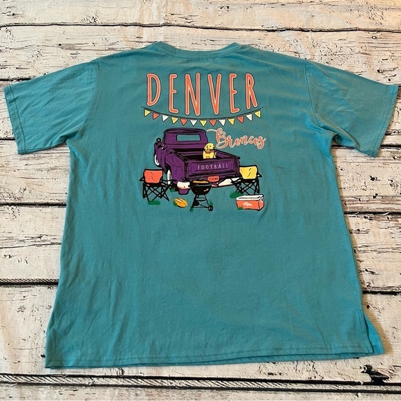 NFL Denver Broncos Football Short Sleeve T-shirt Size L - Picture 7 of 7